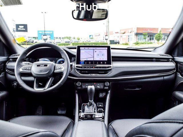 2025 Jeep Compass Altitude 4x4 Nav R-Start Leather Heated Frt in Cars & Trucks in Mississauga / Peel Region - Image 3