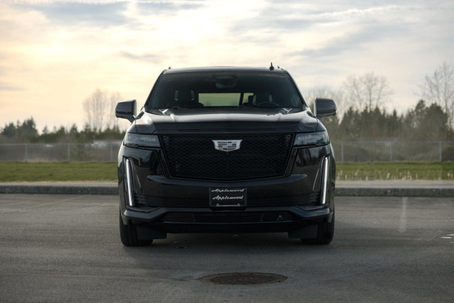 2023 Cadillac Escalade in Cars & Trucks in Delta/Surrey/Langley - Image 4