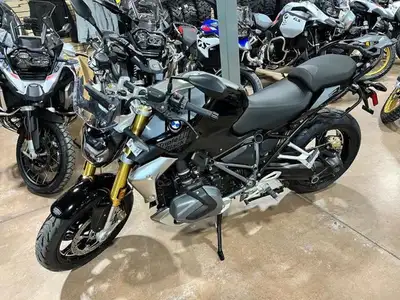 $4399 OFF, RATES AS LOW AS 2.99% AND COMPLIMENTRAY HELMET! LIMITED TIME OFFER CALL 1-800-572-5593. 2...