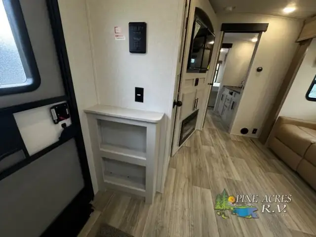 2025 Dutchmen RV Astoria 2913FK in Travel Trailers & Campers in Truro - Image 25