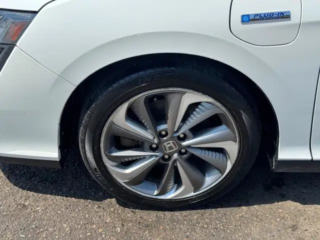 2019 Honda Clarity PLUG-IN HYBRID, LEATHER, ALLOYS, LOADED, CERT in Cars & Trucks in London - Image 10