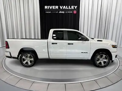 SPORT APPEARANCE PACKAGE, 20 INCH POLISHED ALUMINUM WHEELS, TRAILER BRAKE CONTROL, ANTI-SPIN DIFFERE...