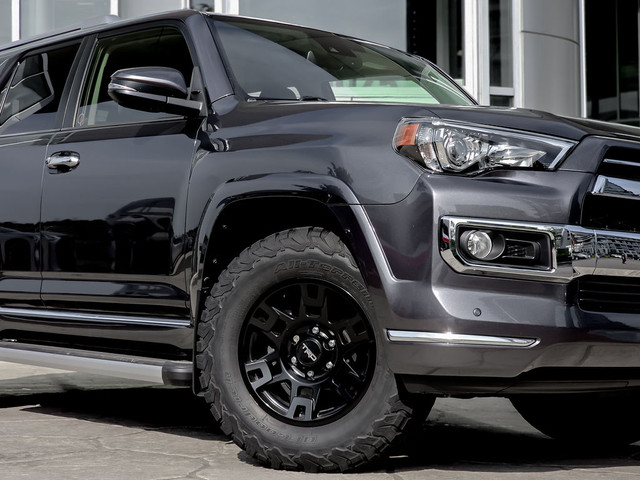 2020 Toyota 4Runner SR5 | Premium Pkg | 4WD | Safety Certified in Cars & Trucks in City of Toronto - Image 3