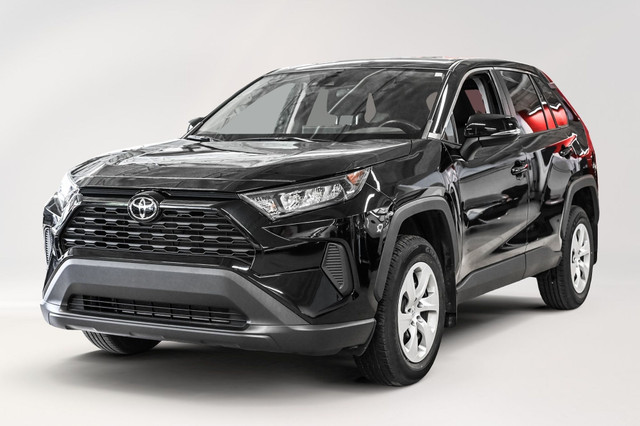 2022 Toyota RAV4 LE | AWD | Carplay | Bluetooth | Caméra | A/C | in Cars & Trucks in City of Montréal - Image 2