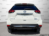 Win a score on this certified 2020 Nissan Rogue before it's too late. Spacious but easy-moving, its... (image 5)