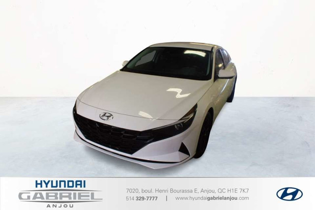 2023 Hyundai Elantra PREFERRED in Cars & Trucks in City of Montréal