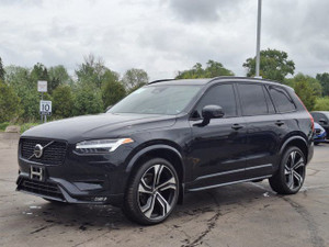 2023 Volvo XC90 Ultimate Dark ThemeAWD | 7 Passenger | Leather | Pano Roof | Navi | Power Liftgate | and Much More !