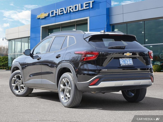 2025 Chevrolet Trax LT in Cars & Trucks in London - Image 4