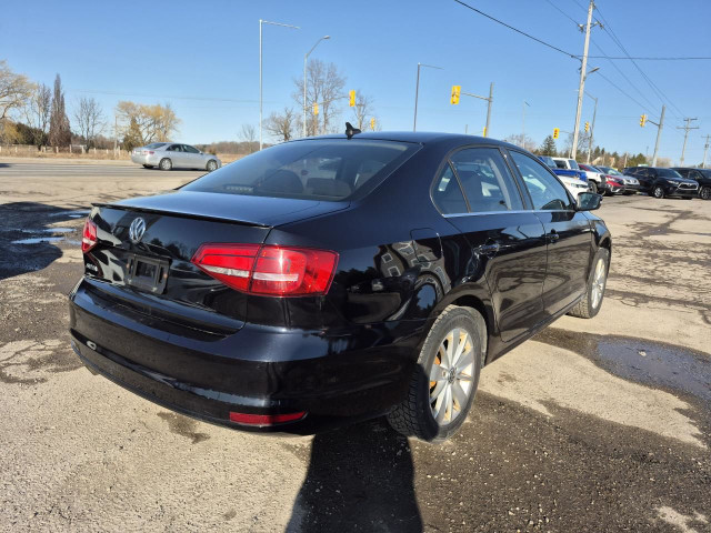 2015 Volkswagen Jetta 2.0L MAN TRENDLINE in Cars & Trucks in London - Image 3