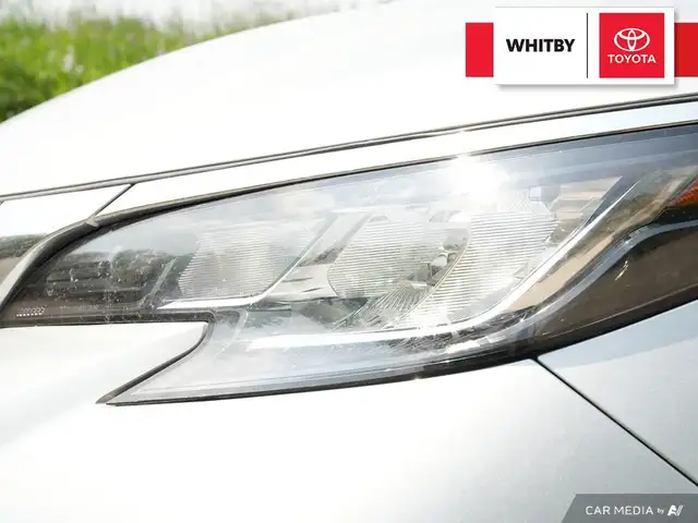 2021 Toyota Sienna LE Hybrid AWD 2.5L / 8-Passenger / Parking Ca in Cars & Trucks in Oshawa / Durham Region - Image 21