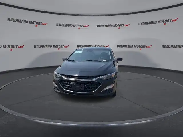 2023 Chevrolet Malibu 1LT in Cars & Trucks in Hamilton - Image 4