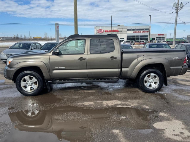 2012 Toyota Tacoma TRD SPORT, 4X4, CREW CAB, V6, CERTIFIED in Cars & Trucks in London - Image 2