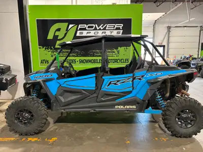 2022 POLARIS RZR4 XP 1000 SKY BLUE!!!! RECONNECT WITH CANADA!!!! Serious fun awaits you and 3 friend...
