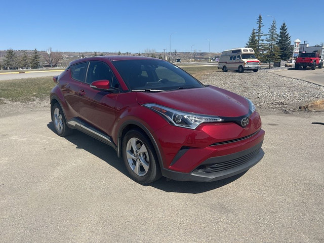 2018 Toyota C-HR XLE in Cars & Trucks in Calgary
