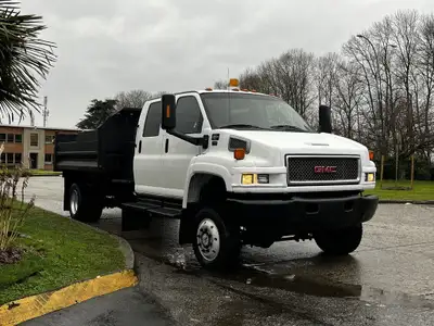 2005 GMC C5 Duramax Hydraulic Brakes 6.6L V8 6 seater heated Mirrors PTO AM/FM radio Pintle Trailer...