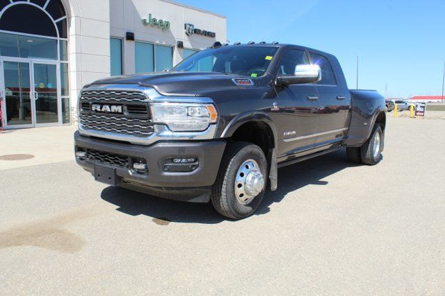 2022 Ram 3500 Limited Mega Cab | LOCALLY OWNED | LOW KMS in Cars & Trucks in Brandon - Image 2