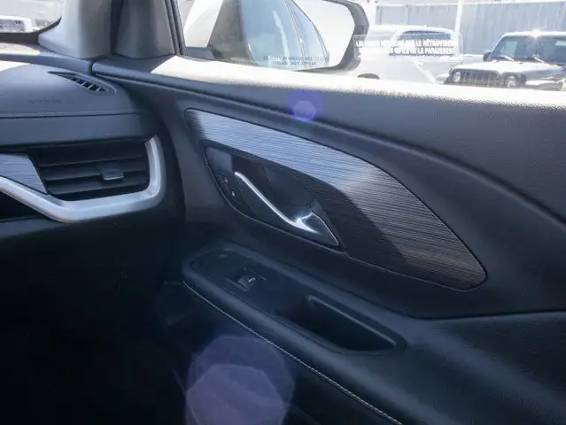 2024 GMC Terrain SLT - Lane Keeping Assist in Cars & Trucks in Belleville - Image 37