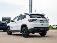 The 2025 Jeep Compass Altitude is a versatile and feature-rich Sport Utility Vehicle designed to exc... (image 4)