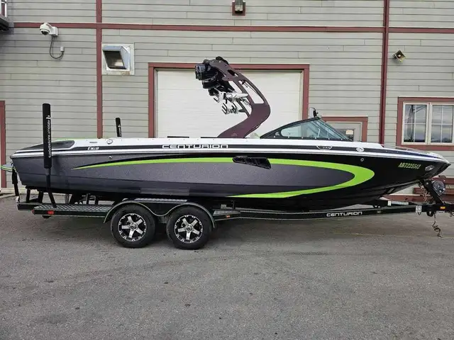 2014 CENTURION SV244 (FINANCING AVAILABLE) in Powerboats & Motorboats in Kelowna - Image 8