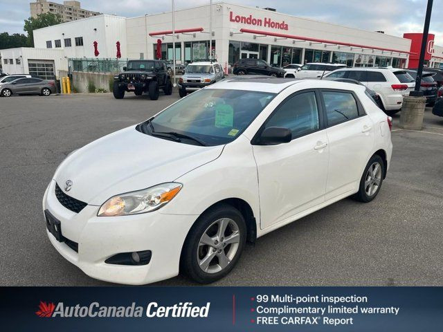 2013 Toyota Matrix BASE | 2 Owner Car | Clean Carfax | Full in Cars & Trucks in London