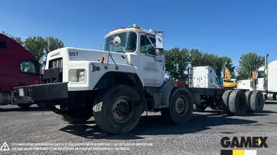 Heavy truck / Camion lourd - # STOCK: GX-30891 1999 MACK RB690S CAB ET CHASSIS 1999 MACK RB690S CAB...