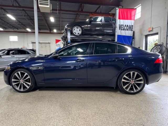 2017 Jaguar XE AWD - BLUETOOTH - NAVI - BACKUP CAM - BLINDSPOT A in Cars & Trucks in Mississauga / Peel Region - Image 2
