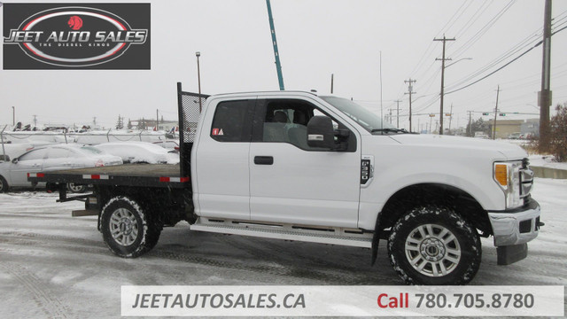 2017 FORD F-350 XLT EXTENDED CAB FLAT DECK in Heavy Equipment in Edmonton - Image 2