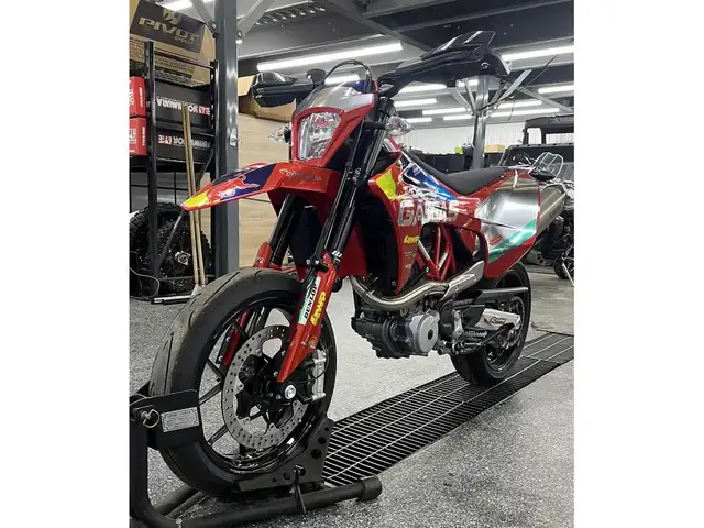 2024 GASGAS SM 700 in Sport Touring in Granby - Image 7