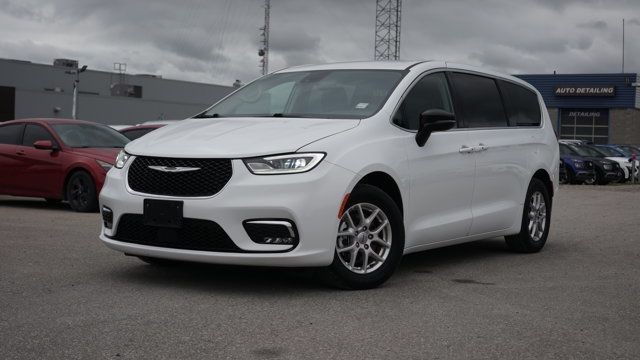 2024 Chrysler Pacifica Touring-L | Leather | Stow 'n Go in Cars & Trucks in Guelph - Image 3