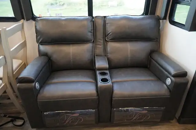 2022 Keystone RV Avalanche 372MB in Travel Trailers & Campers in Stratford - Image 17