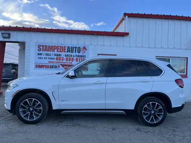 2017 BMW X5 xDrive35i | AWD | LEATHER HEATED SEATS | SUNROOF in Cars & Trucks in Calgary - Image 7
