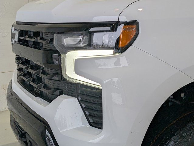 2025 Chevrolet Silverado 1500 LT Trail Boss- Protection Pkg in Cars & Trucks in Barrie - Image 2