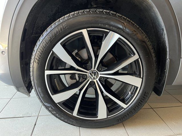 2024 Volkswagen Atlas Execline in Cars & Trucks in Saskatoon - Image 3
