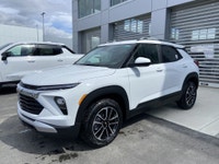 Presenting the 2025 Chevrolet Trailblazer, a standout performer in Cypress Grey, showcasing design f... (image 3)