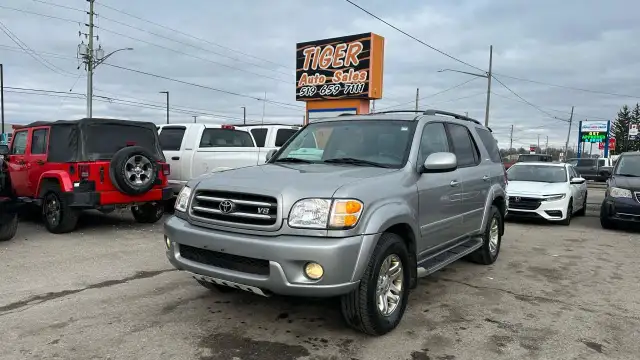 2004 Toyota Sequoia Limited*4X4*LEATHER*GREAT SHAPE*RELIABLE*AS  in Cars & Trucks in London - Image 2