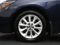 The 2020 Toyota Corolla SE combines sporty design, impressive efficiency, and advanced tech to eleva... (image 3)