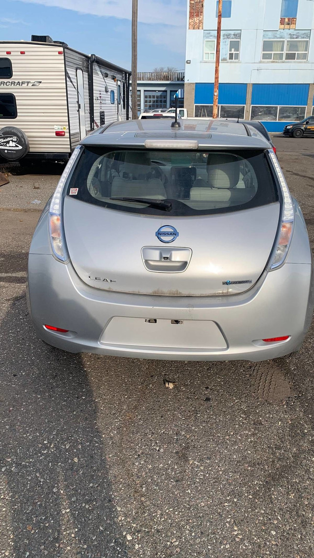 2011 Nissan LEAF SL Electric ONLY 15K in Cars & Trucks in Thunder Bay - Image 4
