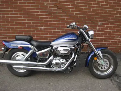 Welcome New Riders! Financing Options Available! This bike has 20,705 miles or 33,321 kms The 2002 S...