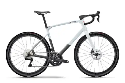Concessionnaire des véhicules neufs et d'occasion. VÉLO FELT VR | Advanced | Ultegra Di2 Medium 2024...