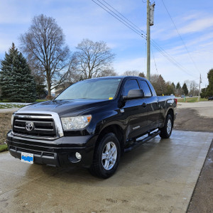 2011 Toyota Tundra SR5 - 4.7L V8 2WD