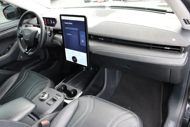 2022 Ford Mustang Mach-E in Cars & Trucks in Oakville / Halton Region - Image 12
