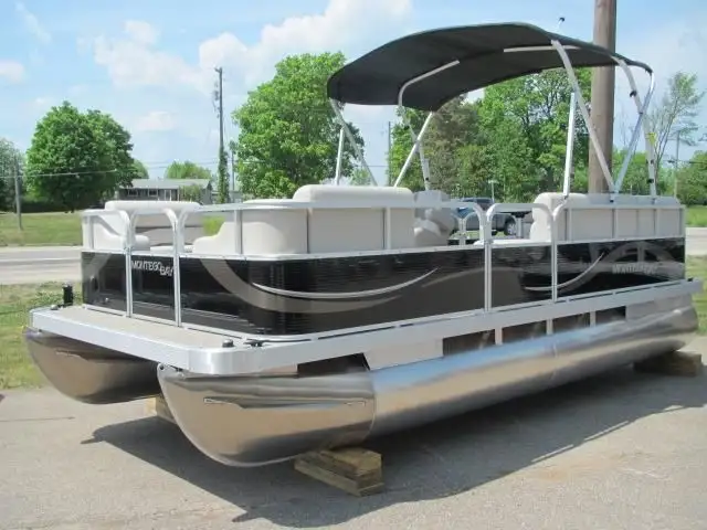 GET PRE-APPROVED-ALL UNITS ON SALE- SAVE LARGE!! in Travel Trailers & Campers in Ottawa - Image 13