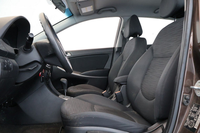 2015 Hyundai Accent GL, A/C, BLUETOOTH, SIEGES CHAUFF, CRUISE PE in Cars & Trucks in City of Montréal - Image 4