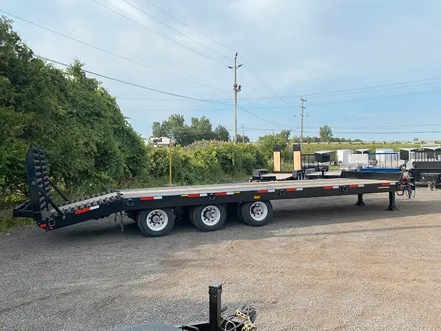 30 Ton Tag Trailer - Canadian Made in Cargo & Utility Trailers in Kitchener / Waterloo - Image 8