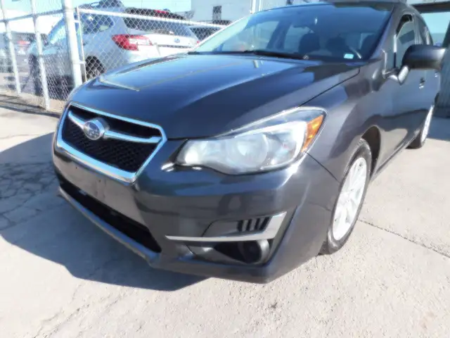 Subaru Impreza Premium 2016 in Cars & Trucks in City of Montréal - Image 4