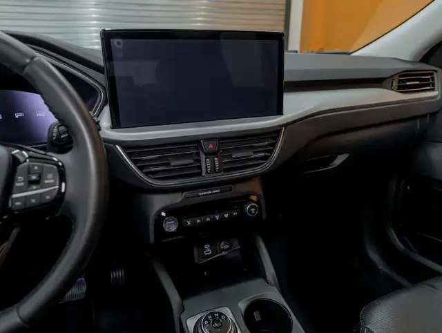 2023 Ford Escape PLATINUM AWD *NAV* SIÈGES / VOLANT CHAUF CARPLA in Cars & Trucks in Laurentides - Image 24
