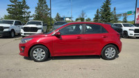 This Kia Rio is equipped with: Cloth, 6 Speakers, Cloth Seat Trim, Heated front seats, Radio: AM/FM/... (image 9)