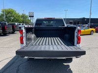 1 OWNER | ACCIDENT FREE | BOSE SOUND SYSTEM | HEATED SEATS | HD BACK UP CAM | WIFI HOT SPOT | XM RAD... (image 4)