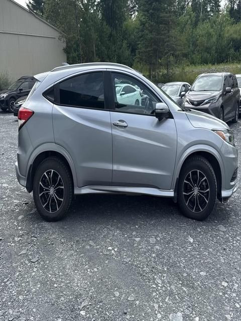 2019 Honda HR-V Touring (Heated Seats,Backup Cam,Carplay) Clean  in Cars & Trucks in Calgary - Image 2