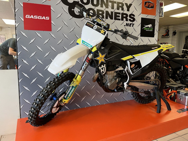2021 Husqvarna Motorcycles FC 450 Rockstar Edition in Dirt Bikes & Motocross in Grand Bend - Image 2